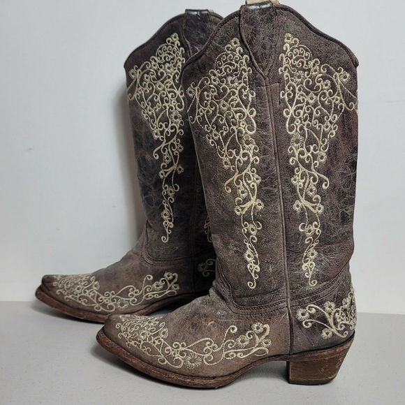 Corral A1094 Women's 6M Tan Leather Cream Embroidered Snip Toe Western Boots - Picture 3 of 12